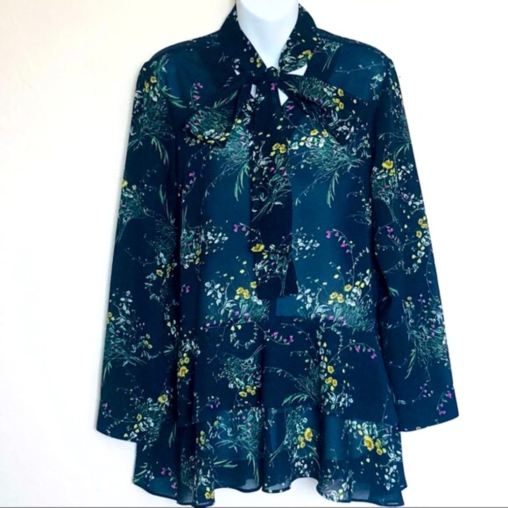Neiman Marcus Navy Floral Long Sleeve Blouse Sz M